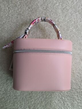 Bluemercury Pink Cosmetic Case